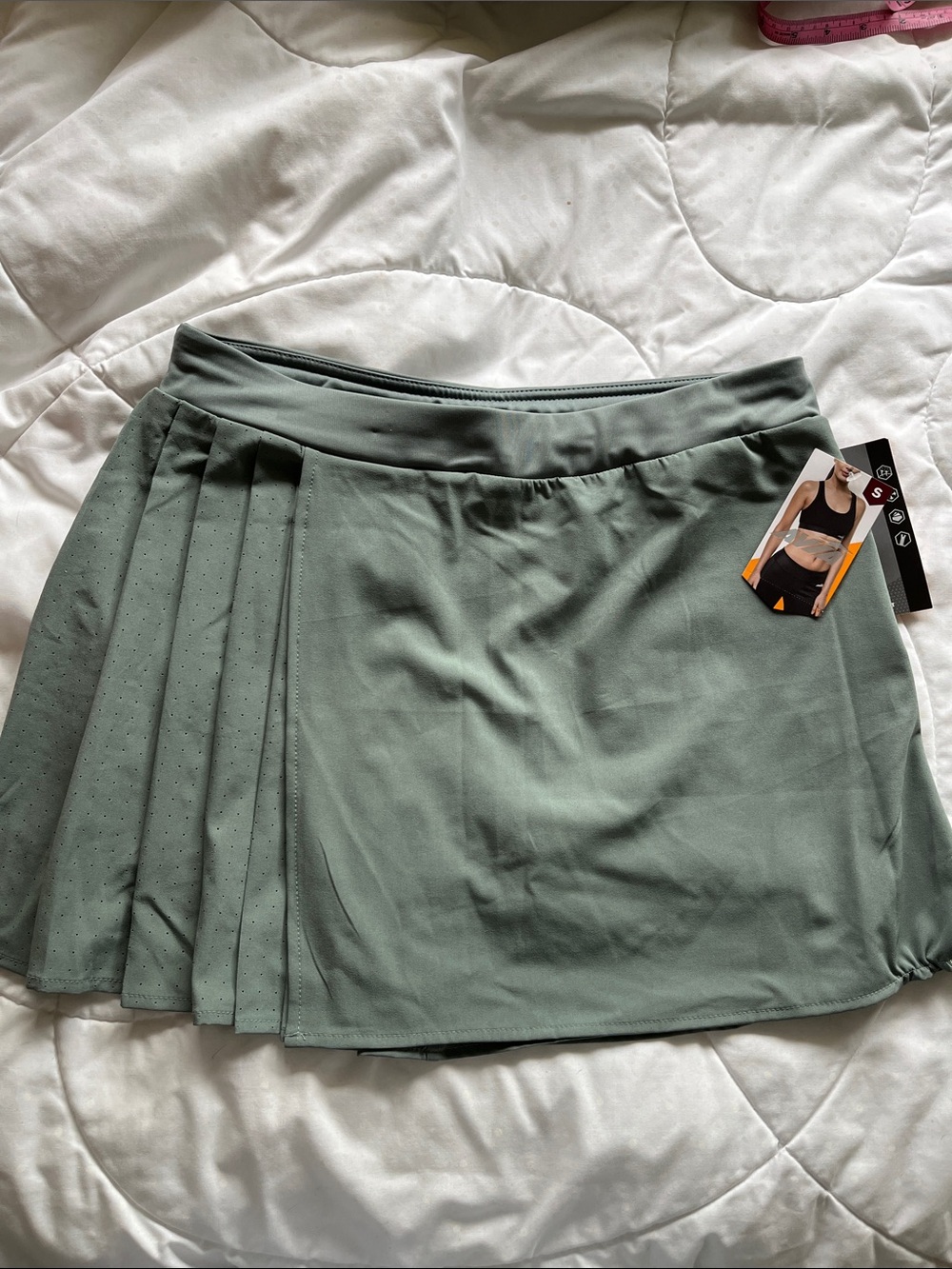 NWT Avia Women’s Sage Green Active Pleated Skort S 4-6